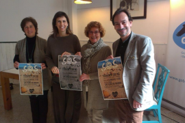 Mobilització contra el nou projecte per instal·lar bars a la platja a Son Serra