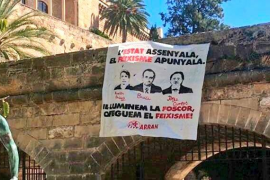 Bauzá i Campos denuncien tres militants d'Arran Palma per una pancarta amb la seva cara