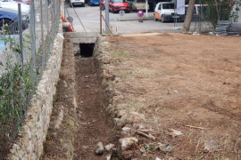 L’Ajuntament investiga un vessament fecal al solar del nou aparcament de Cetre