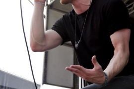 La polèmica cançó 'Em vaig prendre una pastilla a Eivissa' aconsegueix èxit internacional