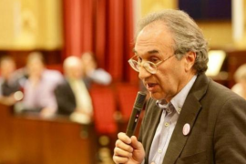 La UOB denuncia tres anys d'opacitat amb els alliberats sindicals d'Educació