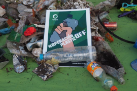 Ecologistes demanen «responsabilitat i polítiques que frenin l'ús desmesurat d’envasos d'un sol ús»