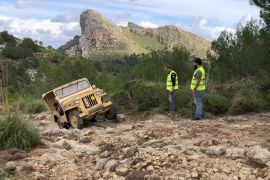 [VÍDEO] El GOB denuncia una trobada de vehicles militars que destrueix camins de la Serra de Tramuntana