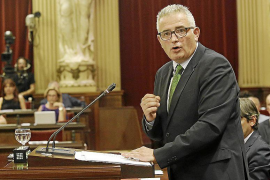  El portaveu ha demanat que «es deixi ja de parlar d'això» i que es comenci a treballar, amb Podem inclòs, per reivindicar els «recursos necessaris davant Madrid».