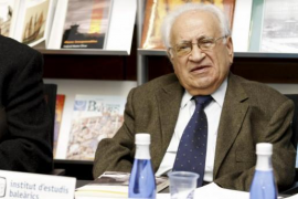 L'ex-polític va presidir la Societat Arqueològica Lul·liana i va combinar aquesta etapa amb la fundació de les Joventuts Musicals Ciutadanes el 1956 o amb la organització del Concurs Internacional de Piano F.Chopin i G. Sand a Valldemossa el 1960.