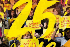'La Corbella' dels 25 anys de la Plataforma per la Llengua