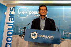 Company insisteix: retirarà el requisit del català en la sanitat pública si governen