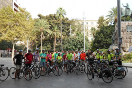 "Hem d'anotar de les dificultats que trobem per circular en bicicleta i remetre-les a l'Administració"