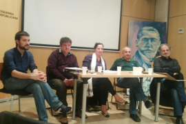 Picornell, Soler, Mateu i Martí, durant la taula rodona.