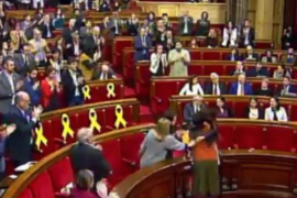 [VÍDEO] Jenn Díaz commou el Parlament amb el seu testimoni de supervivent de la violència masclista i Arrimadas resta impassible