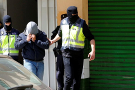 Segons ha informat Interior, el detingut aconsellava sobre com evitar les Forces i Cossos de Seguretat.