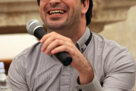 Pau Sif: «La poesia no només parla de la bellesa, sinó de la sordidesa del món»