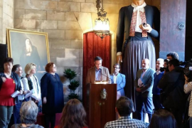 José Hila, batle de Palma, durant la lectura de Ramon Llull. 