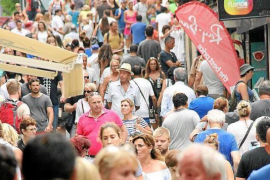 Armengol reitera que les xifres de la temporada turística «són de rècord»