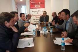 PIMEM es reuneix amb El Pi i amb el Partit Popular