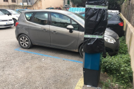 S'instal·len 42 noves màquines d'ORA que permetran el pagament amb targeta de crèdit