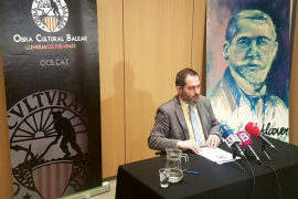 Josep de Luis (OCB): «Hem volgut facilitar que qui vulgui fer una consulta sobre monarquia o república la pugui fer»