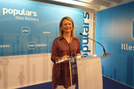 El PP presentarà una denúncia davant la Junta Electoral pel llaç groc a la façana del Parlament