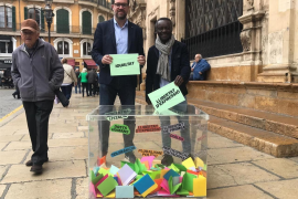 Facilitar les iniciatives populars i les consultes, mesures de Veus Progressistes per a una «cultura democràtica»