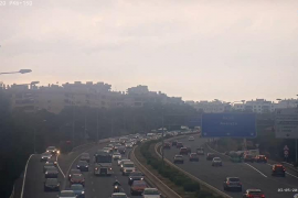 Un accident provoca un embús de més de 3 km a la Via de Cintura