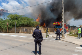 Troben un cadàver entre les restes de l'incendi d'Eivissa