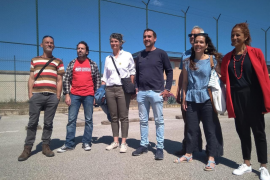 Denuncien la situació dels presos polítics i exiliats davant la presó de Palma
