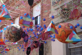 Segons ha explicat la regidora de Participació Ciutadana i Coordinació Territorial, Eva Frade, les propostes han de tenir un caire participatiu, lúdic, festiu i/o cultural, han de ser destinades a tots els públics i obertes a la participació de tota la ciutadania.