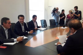 PP i Ciudadanos acorden «promoure les modalitats insulars i defensar que el català no sigui un requisit en la funció pública»