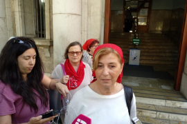 Maria Antònia Oliver: «És decebedor que els crims del franquisme no s'investiguin a Espanya»