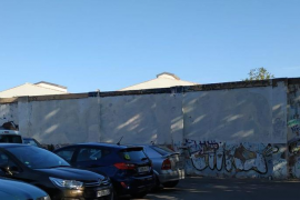 SOMA denuncia que el PP que «usava les meues obres sense permís» durant la campanya, ara ha esborrat el mural de Sóller