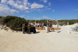 Les noces es varen celebrar sense autorització a la zona dunar.