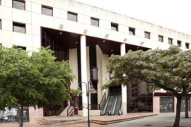 La UOB denuncia que Adesma vol «nomenar docents a dit».