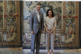 Les 'cartes' dels representants de les institucions balears al rei Borbó