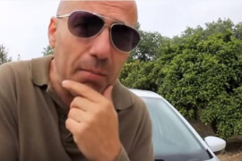 El periodista es demana «com és que Consum no intervé si de casos n’hi deu haver centenars?».