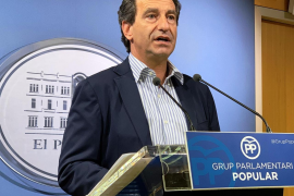 Company denuncia que Sánchez ve «per parlar de res» i que Armengol «acota el cap»