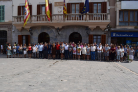 Inca guarda un minut de silenci en memòria de les víctimes de l’accident aeri