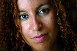 Najat El Hachmi va guanyar el Premi Ramon Llull de novel·la amb l'obra 'L'últim patriarca'.