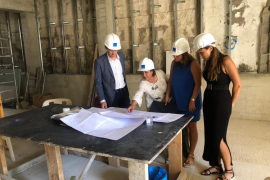 Pons anuncia la construcció de 41 habitatges de protecció oficial a Menorca