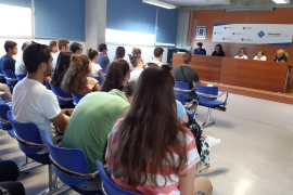 Cort anima els estudiants de la UIB a presentar-se a la convocatòria de places de la Policia Local