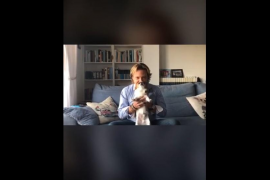 [VÍDEO] Jorge Campos presumeix del seu ca que «devora separatistes»