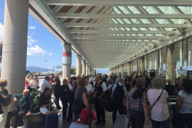 La zona de sortides de l'aeroport de Palma tancada durant una hora a causa d'un paquet sospitós