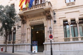 El Parlament debatrà aquest dimarts sobre les oposicions i el dret a l'Eutanàsia.