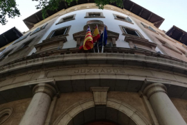 Deixen en llibertat al major d'edat detengut per la violació grupal a una nina de 14 anys a Palma