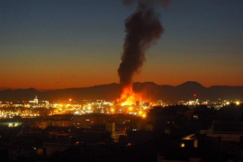 [VÍDEO] Un mort, sis ferits i un desaparegut en una explosió a la petroquímica de Tarragona