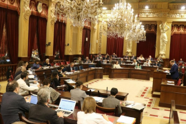 El Parlament valida el decret contra el turisme d'excessos
