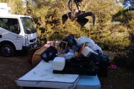 Fan neta la cova on es va refugiar Rafael Alberti quan va esclatar la Guerra Civil