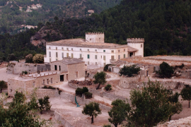 Medi Ambient permet l'hotel de súper luxe de Richard Branson a Banyalbufar.