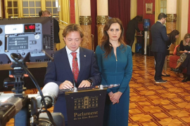 Els diputats de VOX abandonen el Parlament com a mesura de «prevenció»