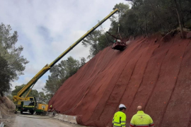 Reobren la carretera entre Alaró i Orient després del temporal 'Gloria'