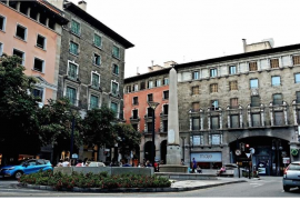 S'ha de canviar el nom oficial de 'Rei Joan Carles I' a la plaça de les Tortugues de Palma?